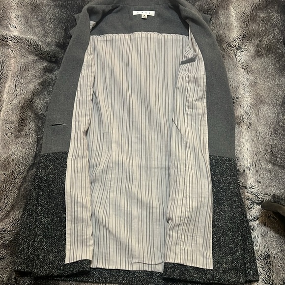 CAbi long vest - Picture 4 of 4